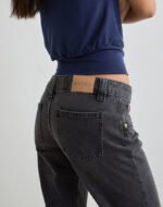 Bell Bottom Low Rise Flare Jeans in Vintage Black - Image 4