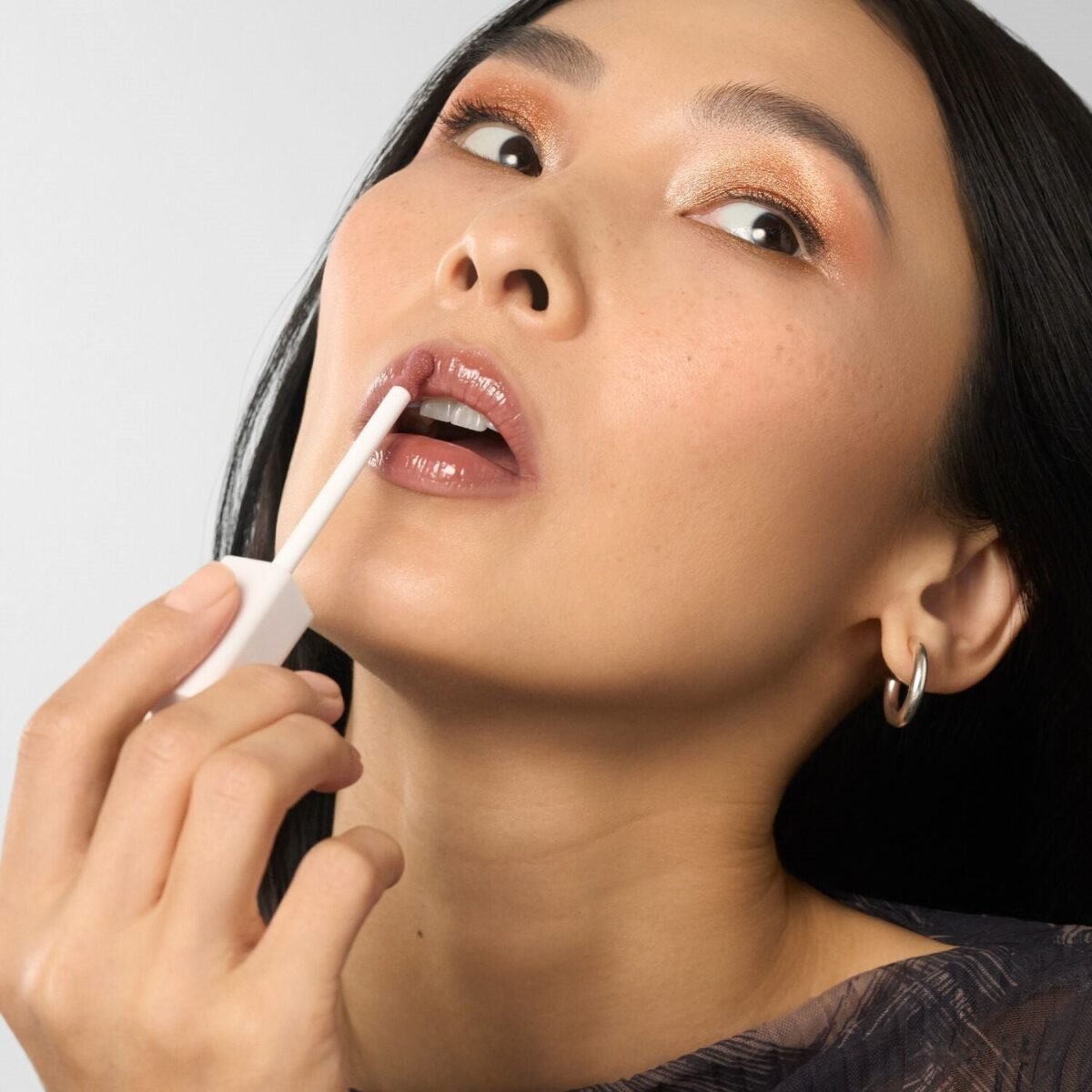 So Plush Ultra-Hydrating Lip Gloss - Image 3