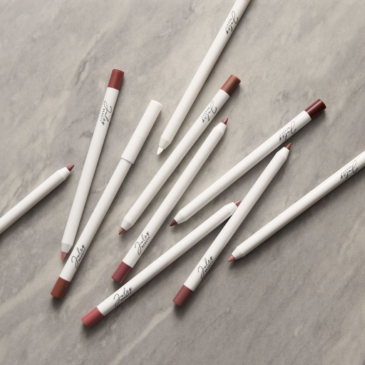 With a Trace Retractable Lip Liner - Image 2