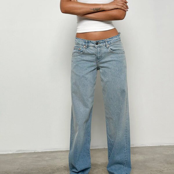 Low Rise Parallel Jeans in Vintage Bleach