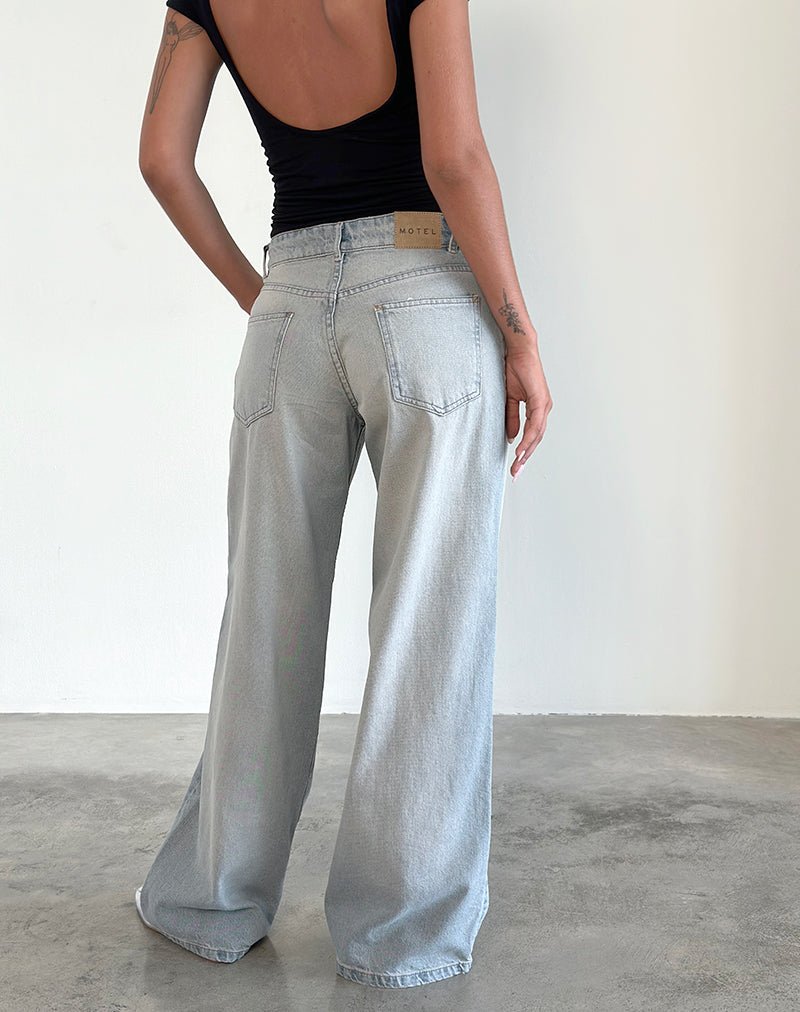 LOW-RISE-ROOMY-SAND-BLEACH-EXTREME_4882.jpg Roomy Extra Wide Low Rise Jeans in Sand Bleach Extreme - Image 4