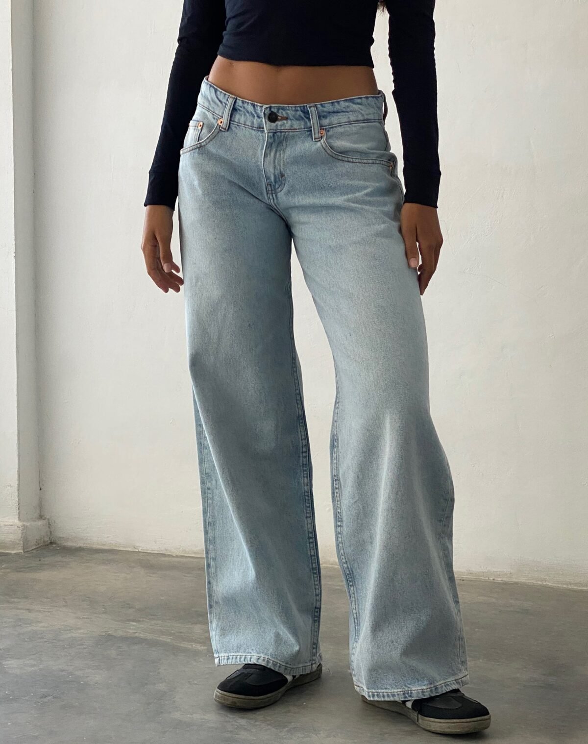 Roomy Extra Wide Low Rise Jeans in Extreme Light Blue Wash - Image 1
