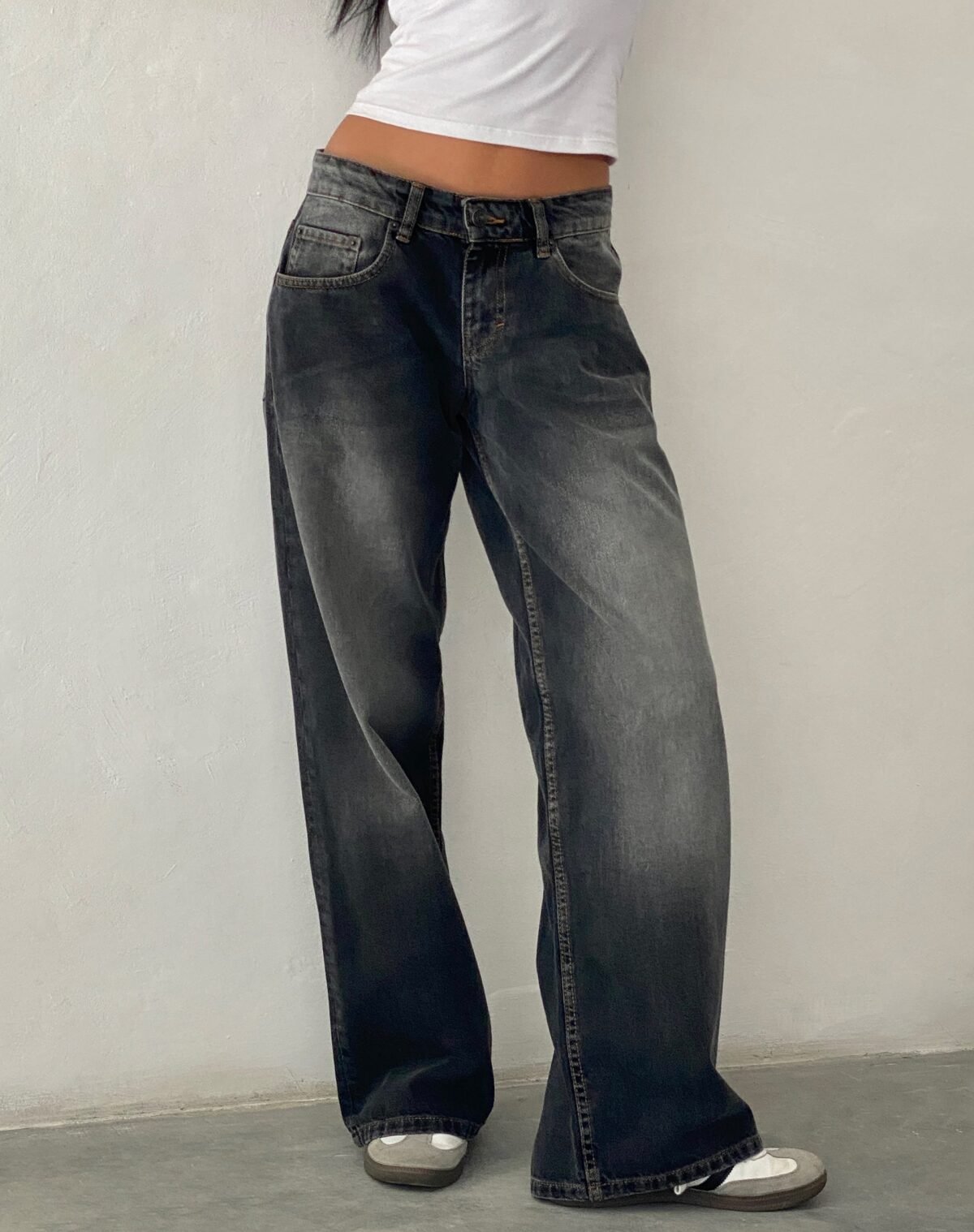 Roomy Extra Wide Low Rise Jeans in Grey Used Bleach - Image 1