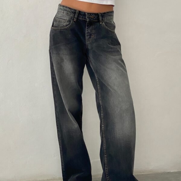 Roomy Extra Wide Low Rise Jeans in Grey Used Bleach