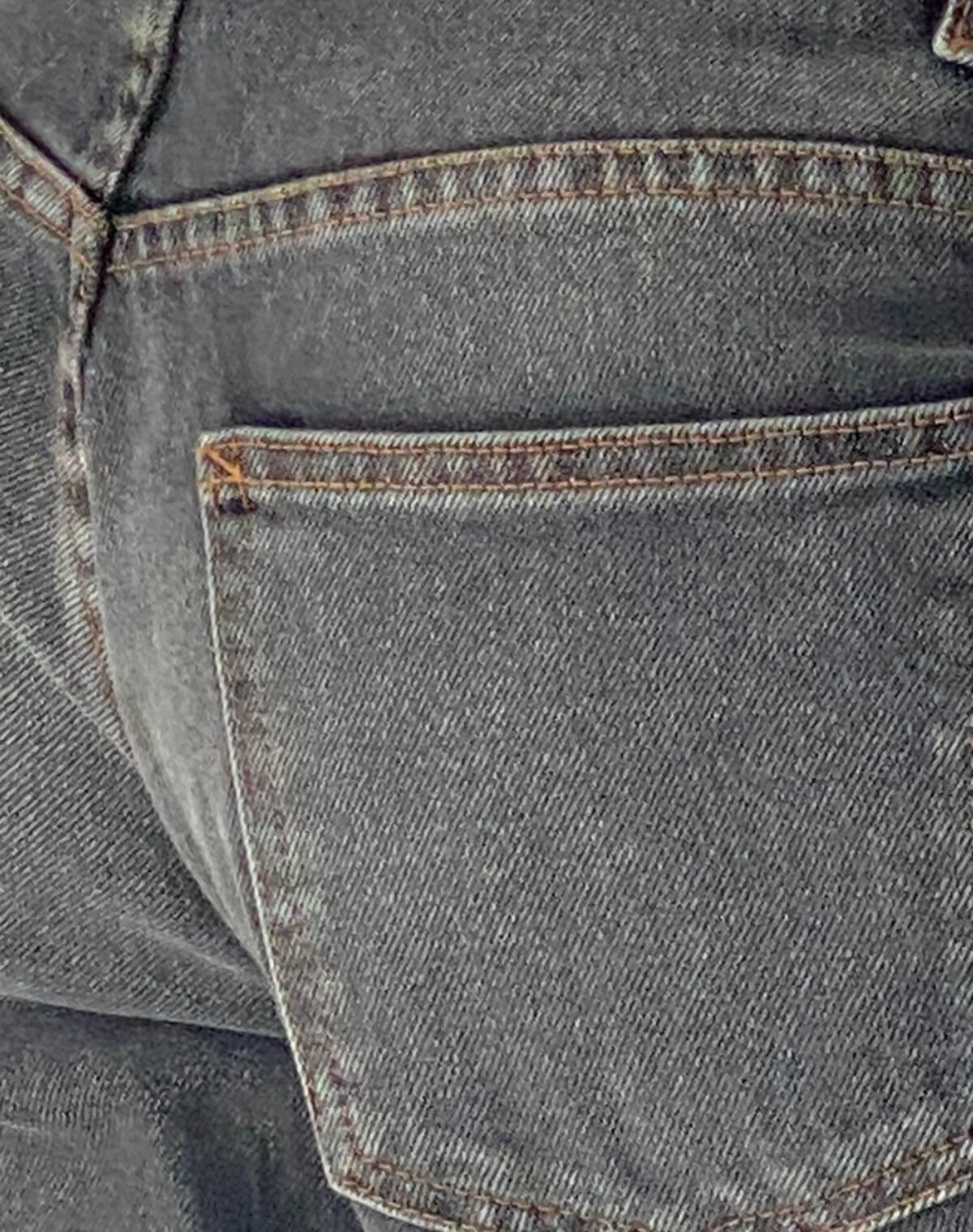 Roomy Extra Wide Low Rise Jeans in Grey Used Bleach - Image 5