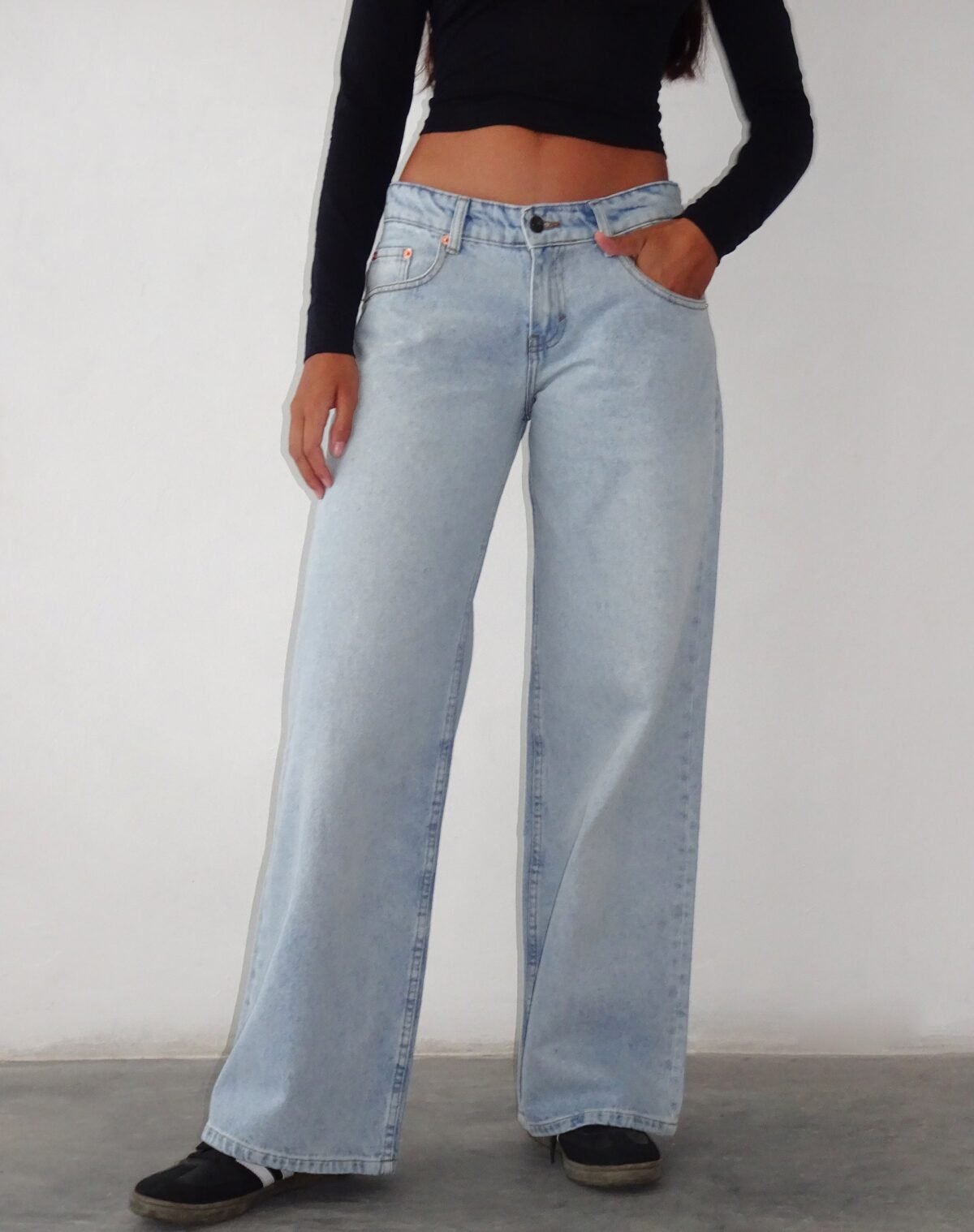 Roomy Extra Wide Low Rise Jeans in Extreme Light Blue Wash - Image 5