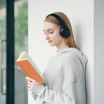 Wireless Bluetooth Over-Ear Headphones (With Microphone) - Image 4