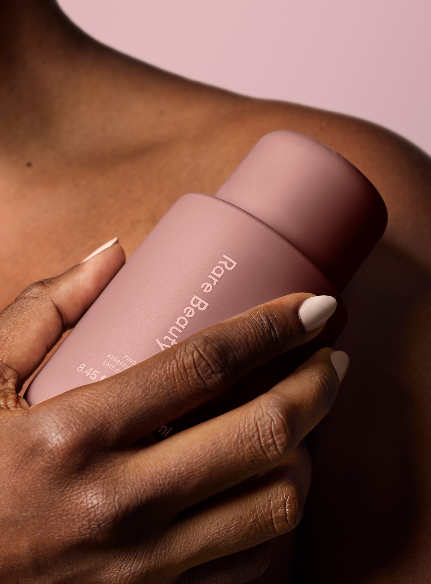 find-comfort-body-lotion-on-figure-01-1440x1952-1.jpg